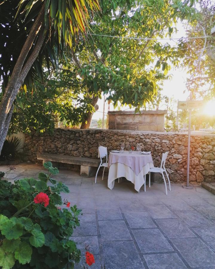Masseria Agriturismo Il Sorriso Degli Ulivi - Dimora Di Charme غالّيبولي المظهر الخارجي الصورة