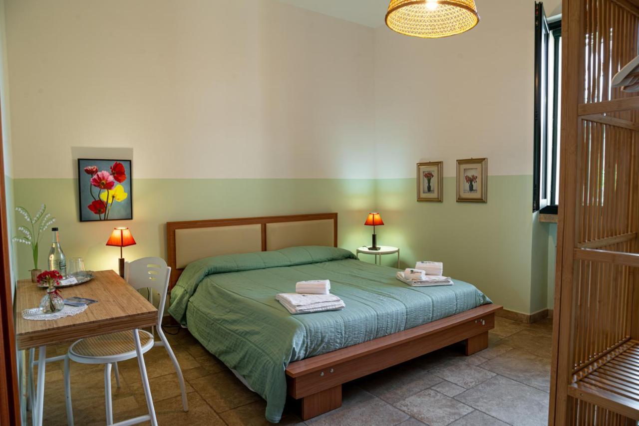 Masseria Agriturismo Il Sorriso Degli Ulivi - Dimora Di Charme غالّيبولي المظهر الخارجي الصورة